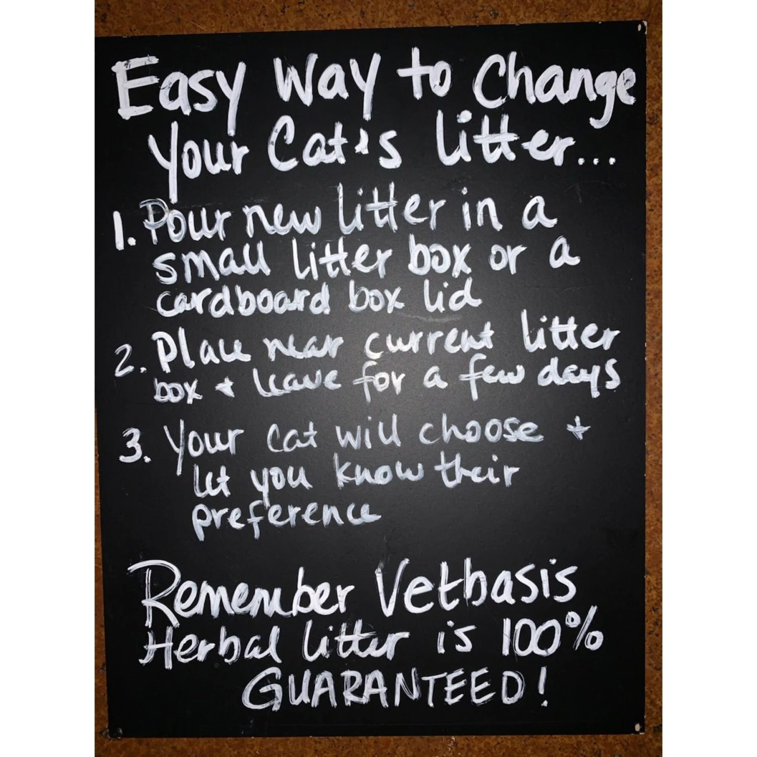 Vetbasis Herbal Lavender Scented Clumping Corn Cat Litter 7 Vetbasis Herbal Lavender Scented Clumping Corn Cat Litter - Image 5