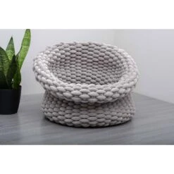 Mau Lifestyle Velvety Hand Woven Single Weave Cat Bed 11 Mau Lifestyle Velvety Hand Woven Single Weave Cat Bed -Pet Supplies Store 221498 pt3. AC SS1800 V1581713049