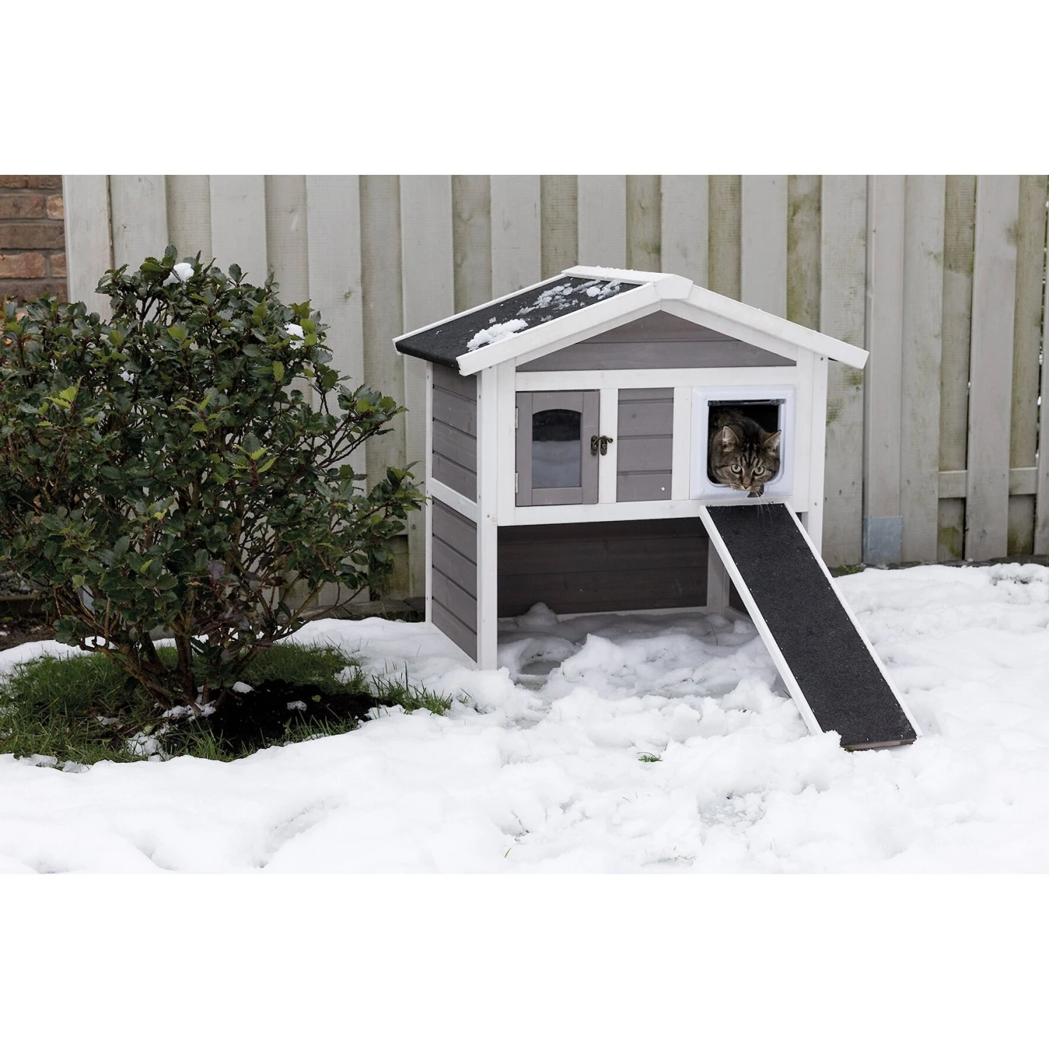 TRIXIE Natura Insulated Cat House With Ramp 10 TRIXIE Natura Insulated Cat House With Ramp - Image 8