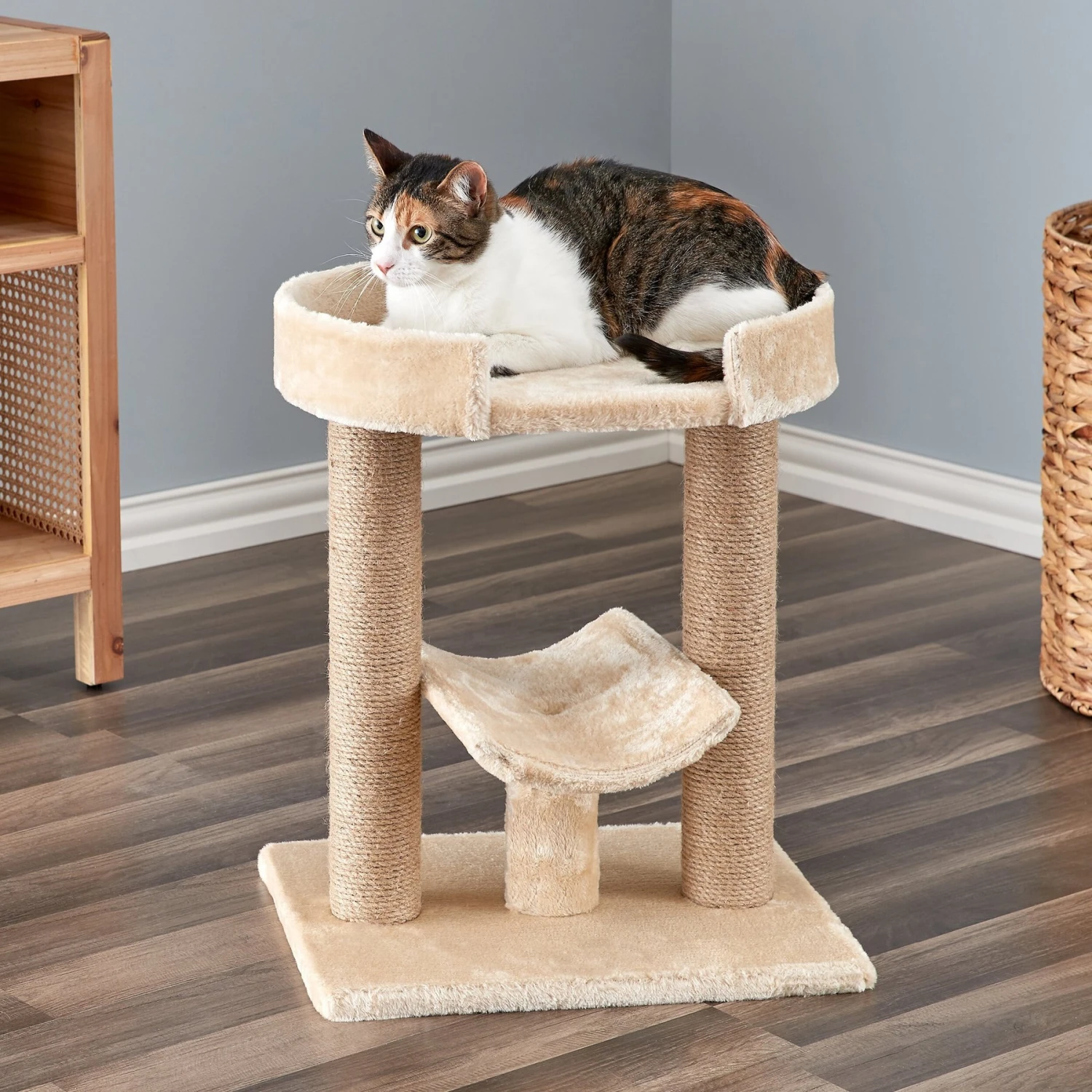 Two By Two The Laurel 21.1-in Jute Cat Scratching Post, Beige 3 Two By Two The Laurel 21.1-in Jute Cat Scratching Post, Beige