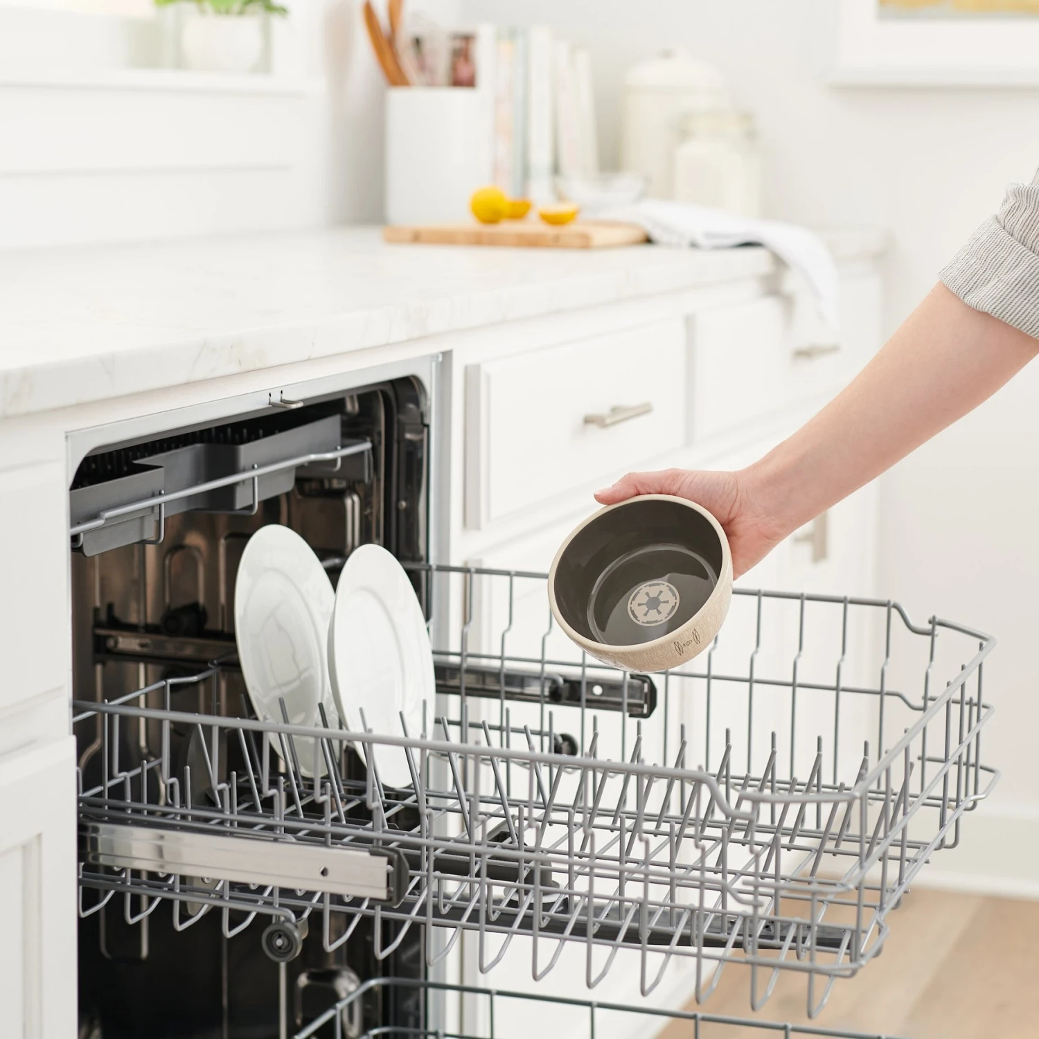 STAR WARS Tie Fighter No-Skid Ceramic Cat Bowl 7 STAR WARS Tie Fighter No-Skid Ceramic Cat Bowl - Image 5