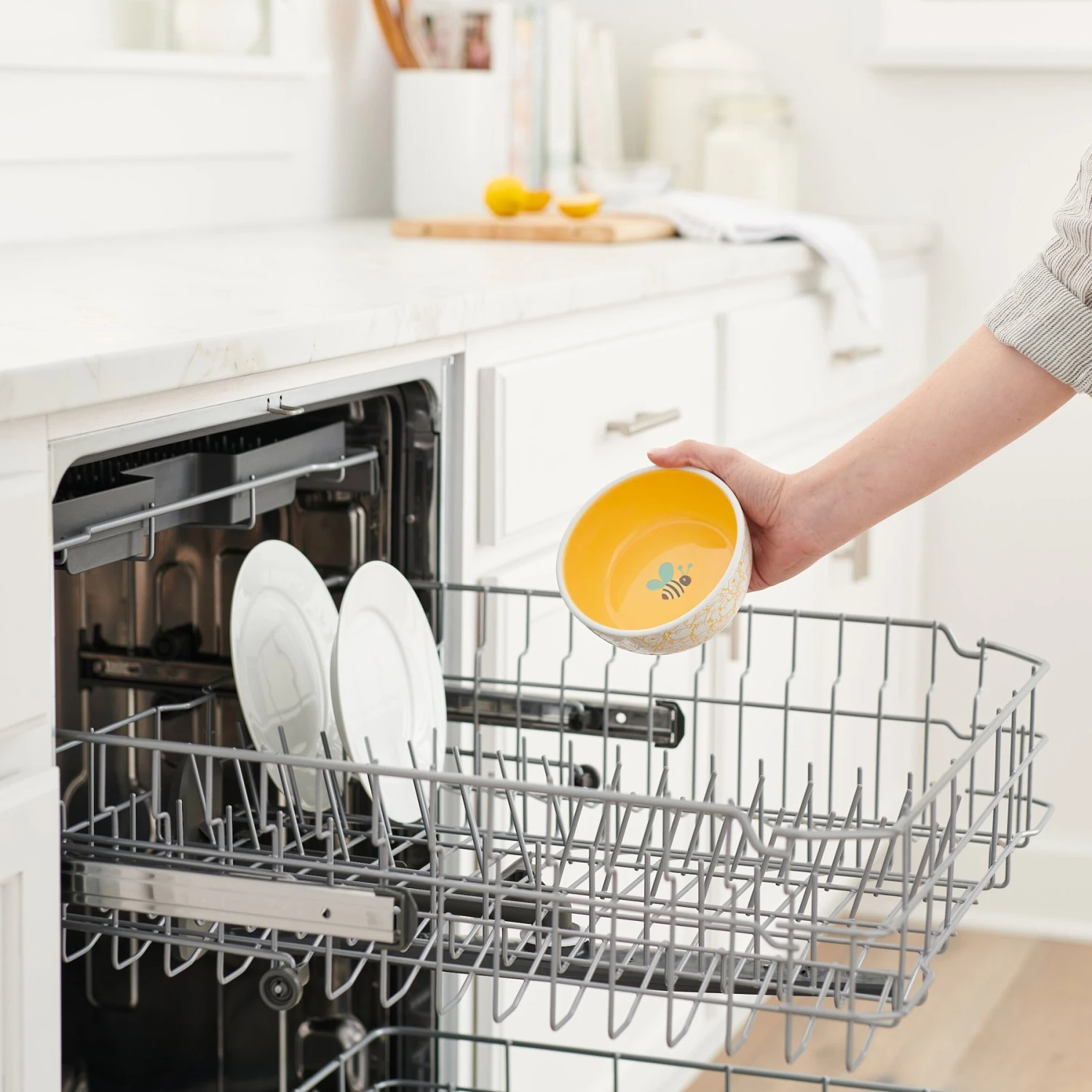 Disney Winnie The Pooh No-Skid Ceramic Cat Bowl 7 Disney Winnie The Pooh No-Skid Ceramic Cat Bowl - Image 5