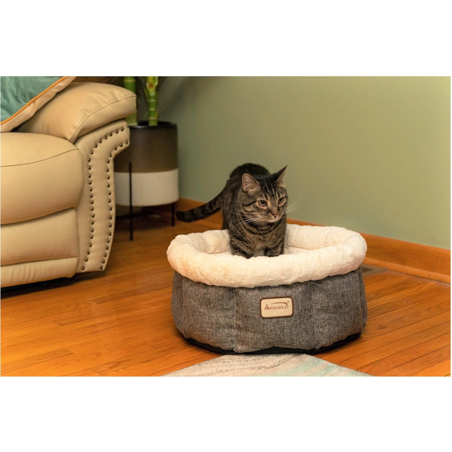 Armarkat Cozy Cat Bed, Beige & Gray 6 Armarkat Cozy Cat Bed, Beige & Gray - Image 4