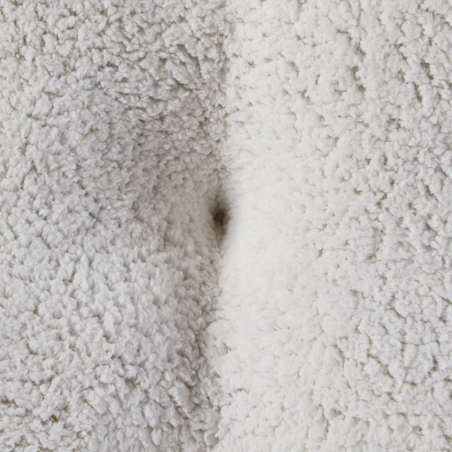 Happy Hounds Chloe Donut Cat Bed 9 Happy Hounds Chloe Donut Cat Bed - Image 7